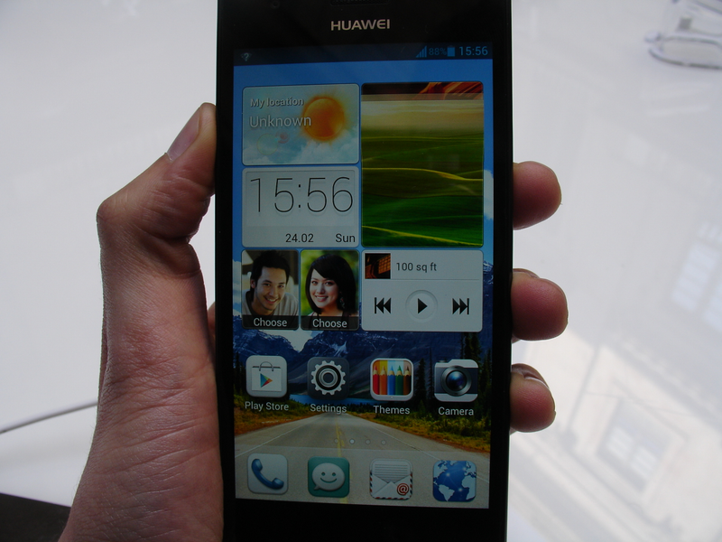 Illustration for article titled Así es el Ascend P2, el nuevo smartphone de alta gama de Huawei